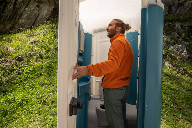 Best Porta potty rental near me  in Lake Ozark, MO